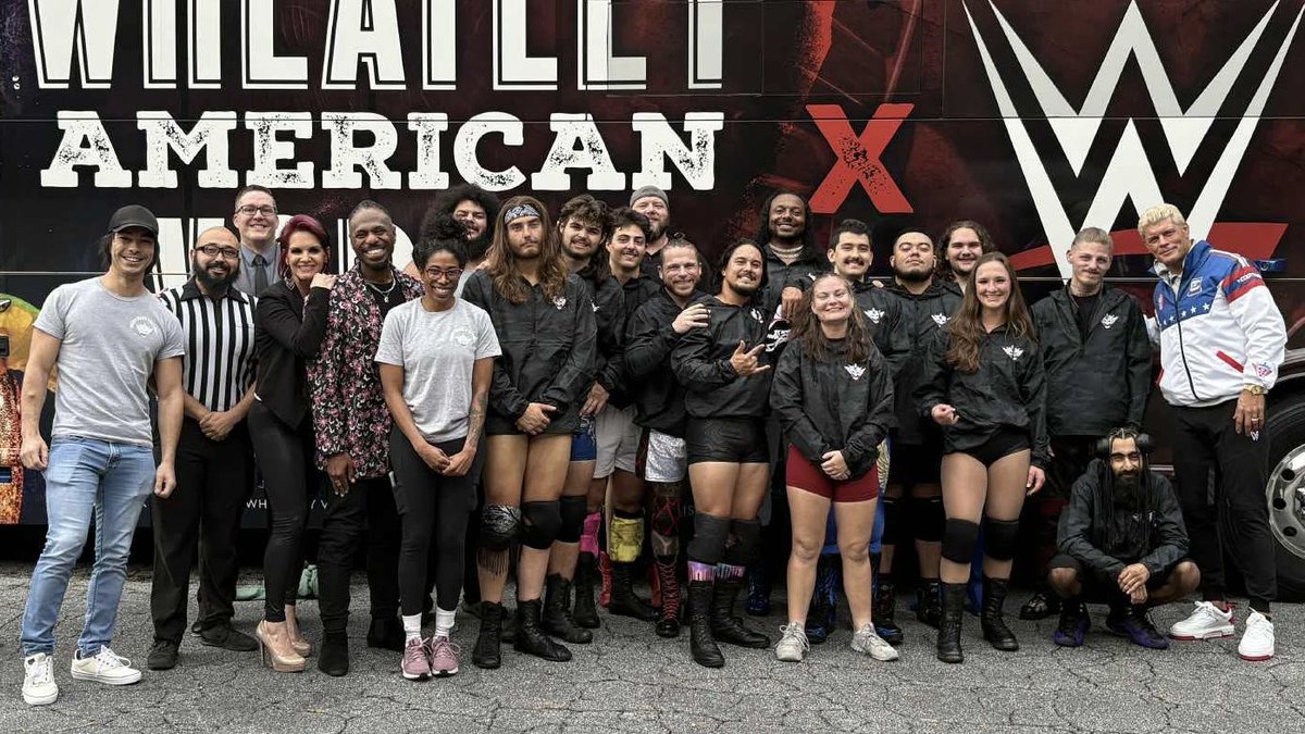 BDoubleOnAir's tweet image. We had another great #NightmareFactory Student Showcase last night! Congrats to Camp XIX and a big thanks to @CodyRhodes @LukeSampsonBFD and the rest of the NF coaches and crew for once again having us call the action! Full show at YouTube.com/NightmareFamily!

#DoTheWork #WWEID