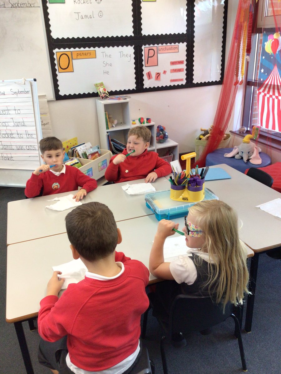 Our toothbrushing sessions have started back this week! It’s really important to keep our teeth healthy and clean! 🦷 🪥