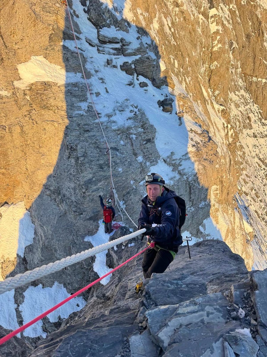 IcicleUK's tweet image. Eiger 3970m Traverse
🏔️🎒❄️⛏️🇨🇭🪢
2026 dates for the Eiger are now LIVE. Make a full traverse of the mountain, ascending the Mittellegi ridge, descending the long South ridge. Dates July to September.

〽️ icicle-mountaineering.ltd.uk/eiger.html

📍 Eiger 3970m
#grindelwald #eiger #Switzerland