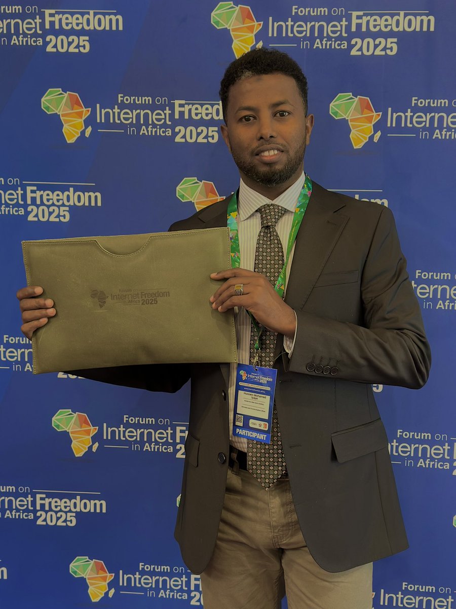HusseinIyaye's tweet image. In recent days, I had the privilege of representing Somali #CSOs  @SONSA_NSA at #FIFAfrica2025 #Windhoek, #Namibia — a powerful gathering focused on digital rights and internet freedom across Africa.
It was an incredible opportunity to share Somalia’s journey, exchange ideas👇