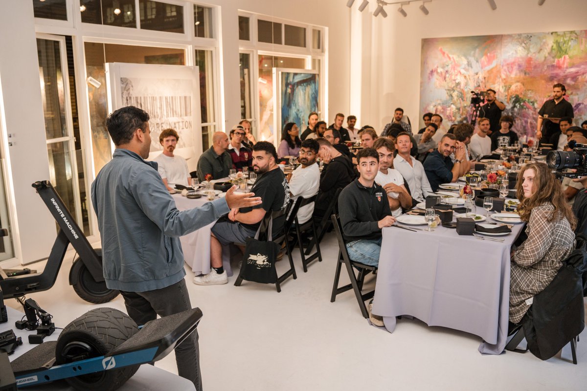brought 45 hardware founders together in sf for dinner last night.

the energy in the room was unreal.