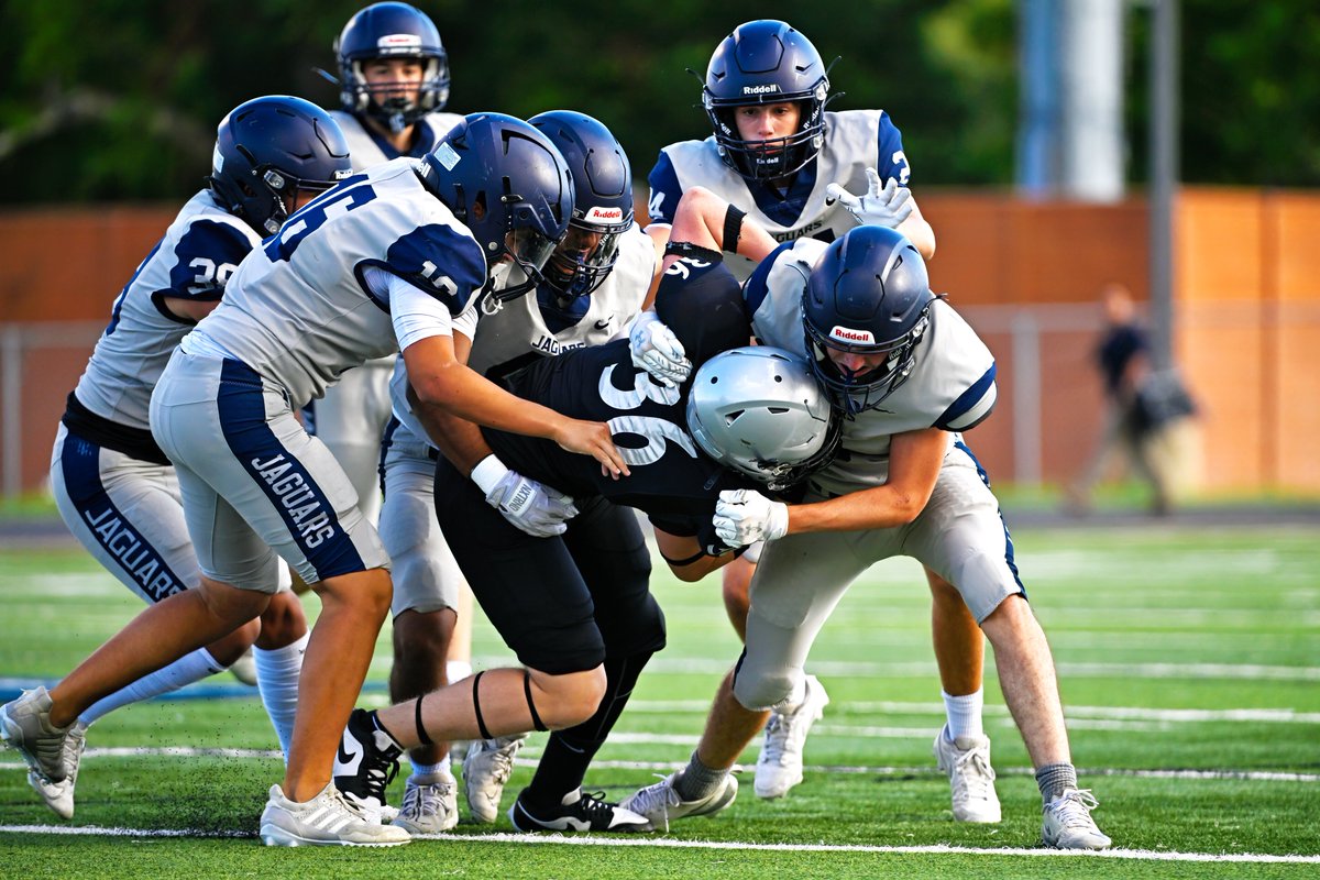 Joe Lorenzini (@lorenziniphotog) on Twitter photo Flower Mound JV Silver had a huge day from both offense and defense in their 41-27 win over Guyer. Best, most exciting game of the year so far!! Flower Mound JV Silver had a huge day from both offense and defense in their 41-27 win over Guyer. Best, most exciting game of the year so far!!