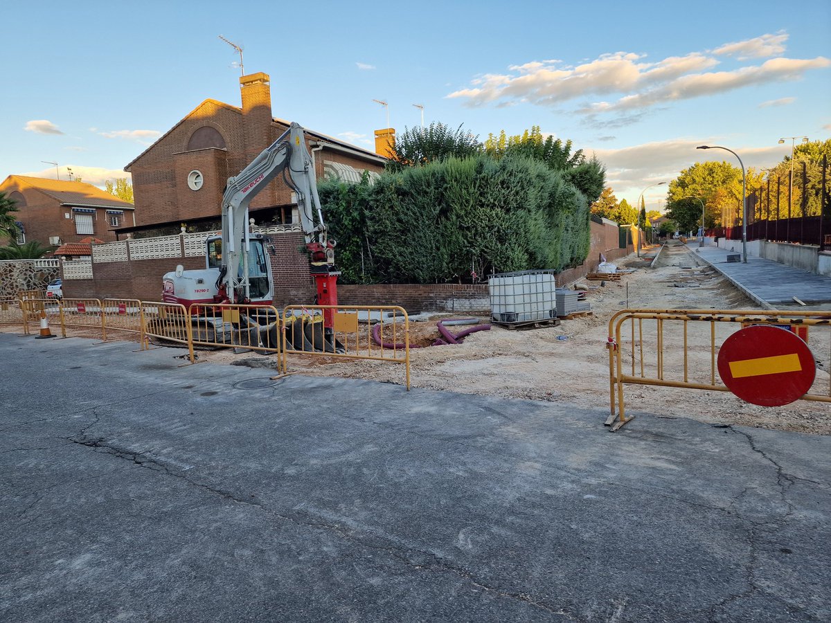 Milucha24's tweet image. Date una vuelta por La Poveda.