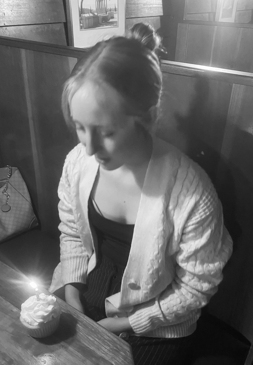 MeredithMimi's tweet photo. Celebrating my precious baby’s 21st birthday🤍 https://t.co/5YFICEMjZB