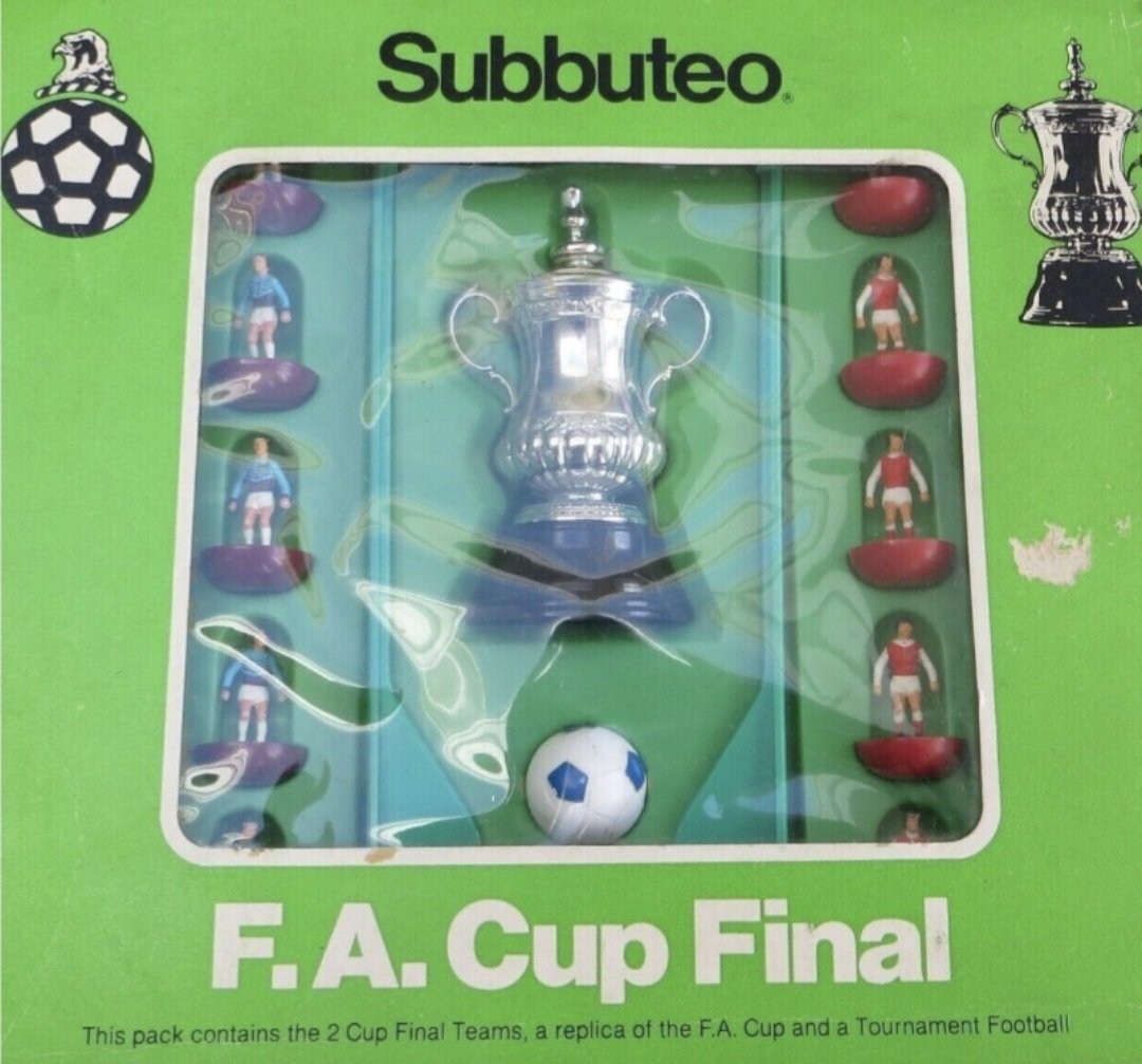 fussballgeekz's tweet image. #Subbuteo #FACupFinal 1980 - #WestHamUnited versus #Arsenal

Sadly, neither team wore their home colours at #WembleyStadium rendering both sides in need of an urgent re-paint.
