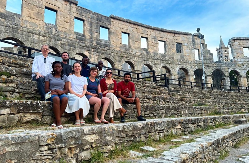 📚🌍 La #OIT impulsa el #cooperativismo global

 🔹La Escuela de Verano sobre #Derecho Cooperativo 2025 reunió a más de 40 especialistas de 21 países.

🔹 Se destacó la importancia de consolidar y fortalecer la #formación técnico-profesional.

➕en ansol.com.ar/oit-cooperativ…