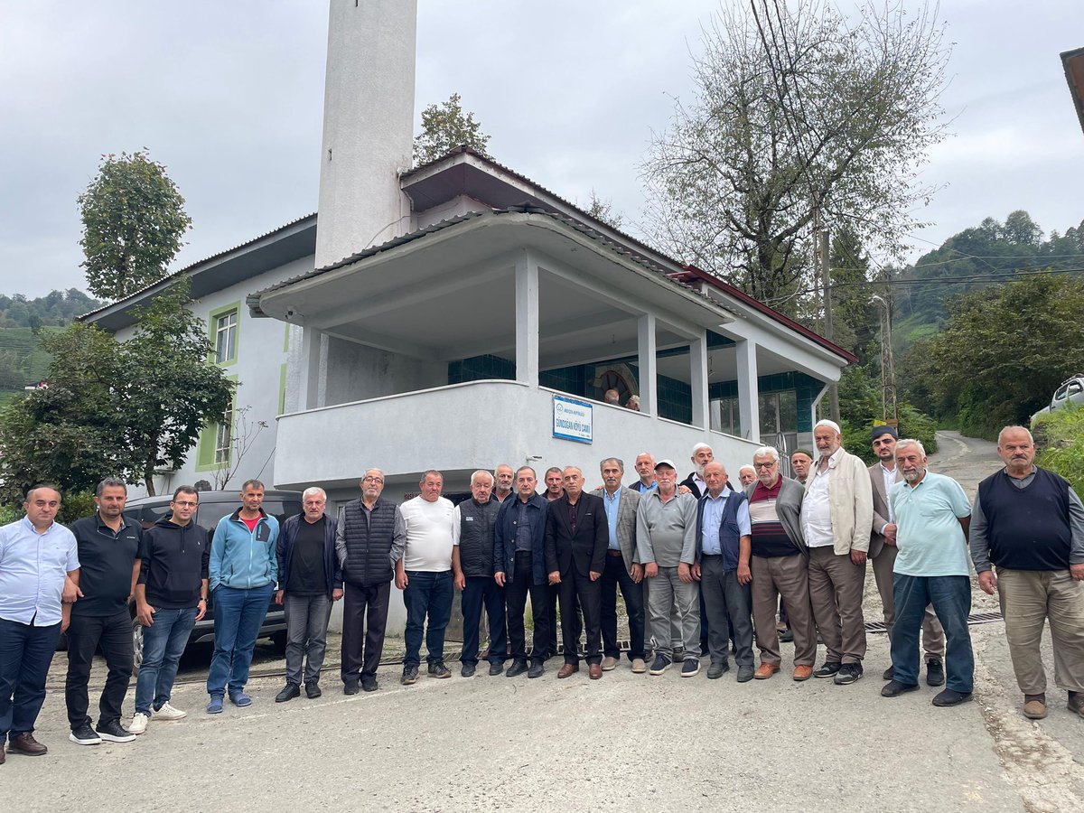 akpartiardesen's tweet photo. 📍 Gündoğan Köyü Ziyareti

Ak Parti Ardeşen İlçe Başkanımız @zekeriyaakparti , İlçe Başkan Vekilimiz Yusuf Öner, yönetim kurulu üyelerimiz Cumali Hakyemez, Serkan Esirgemez, Recep Şeremet ve Mustafa Yüksel, İl Genel Meclis Üyelerimiz Muharrem Delibaş ve Muhammed Emin Yenilmez, https://t.co/neeJpZxoWW