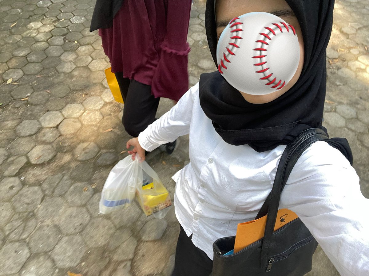 🦢🌷 tweet media