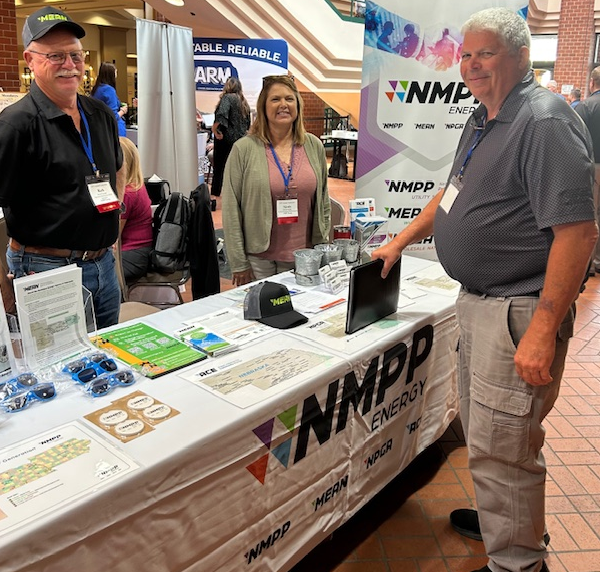Great conversations happening at the NMPP Energy booth during this week’s League of Nebraska Municipalities conference! Rich Eymann and Nicole Kubik were on hand to share information and connect with community leaders. #NMPP #PoweringCommunities #PublicPower #LONM2025