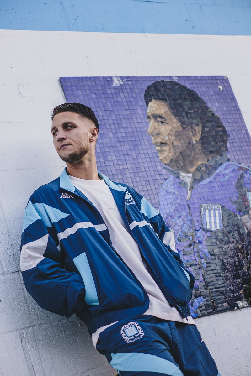 Locademia tweet media