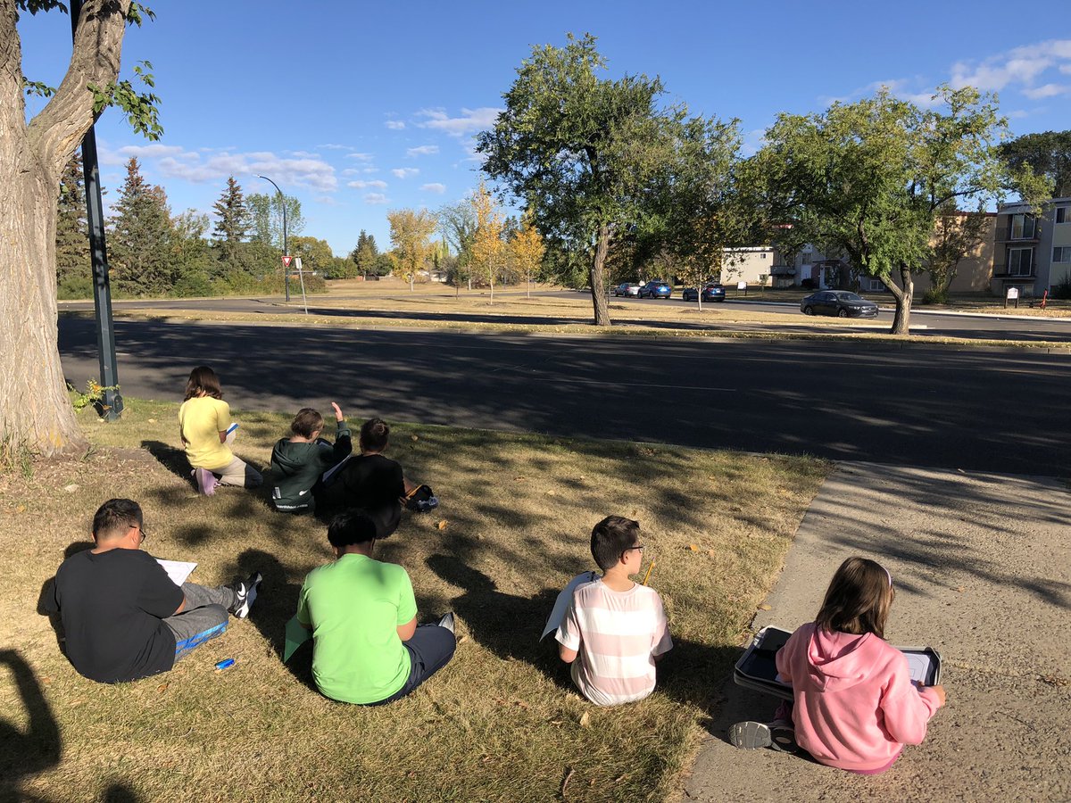 Miss Davis’s Grade 5 Class tweet media