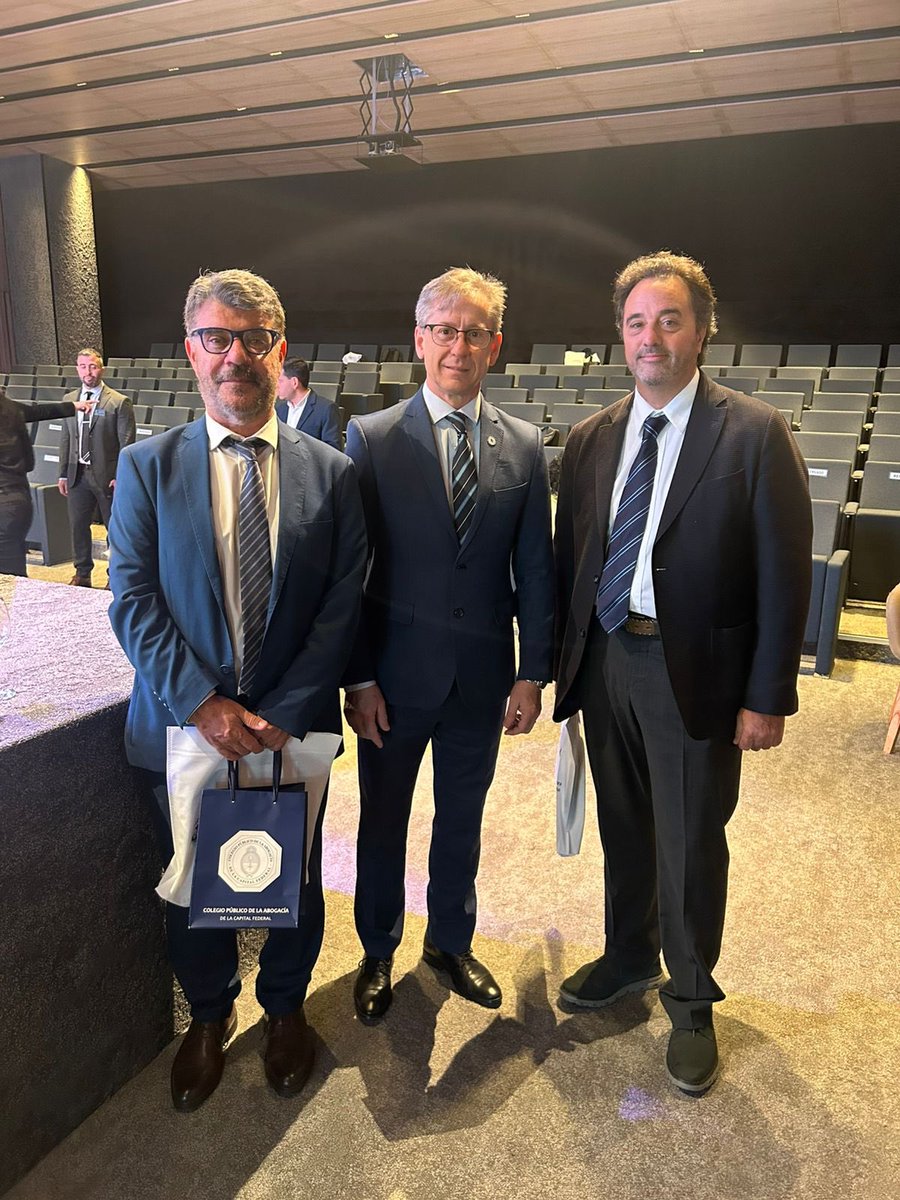 MEISMARCELO's tweet image. 📍En Corrientes, cerramos las Jornadas Nacionales de @fofecma con la participación del Gobernador de Corrientes @gustavovaldesok y el senador nacional @petecovischi.

🤝Un valioso encuentro para seguir fortaleciendo la justicia desde una mirada federal. 🇦🇷

#justia #Corrientes…