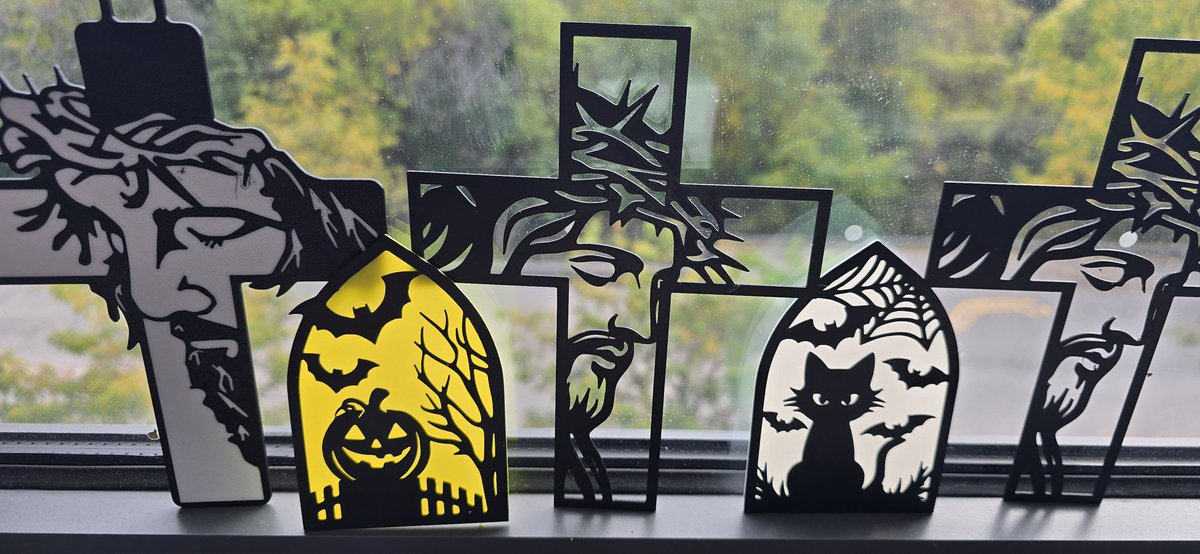 SevsSevens's tweet image. Our 3D Printer is in full swing as we start getting ready for classroom displays and Halloween

@TCDSB @TCDSB21C