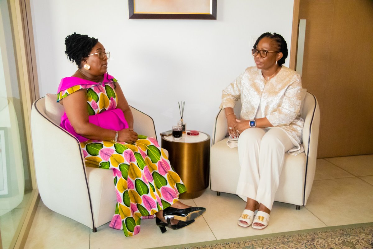 La Ministre des PMEA de la Rép du congo a reçu ce 26 Sep la Présidente de la Fédération desOrganisationsdesFemmesEntrepreneuresdespaysd'AfriqueCentrale (FOFÉ-AC),Mme Jacqueline TIENTCHEU et sa délégation.Les deux parties ont convenu de la signature d’un accord de partenariat