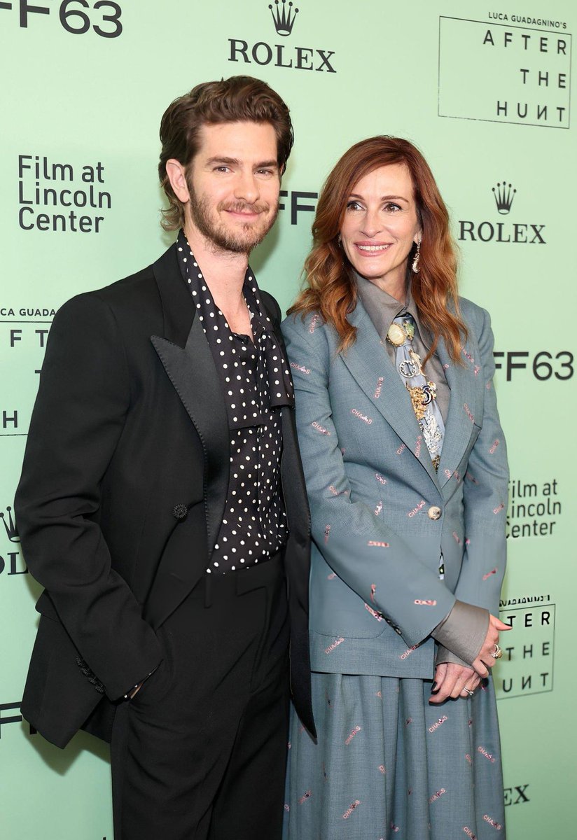 bestofgarfieId's tweet image. Andrew Garfield and Julia Roberts at the #NYFF premiere of "After the Hunt"