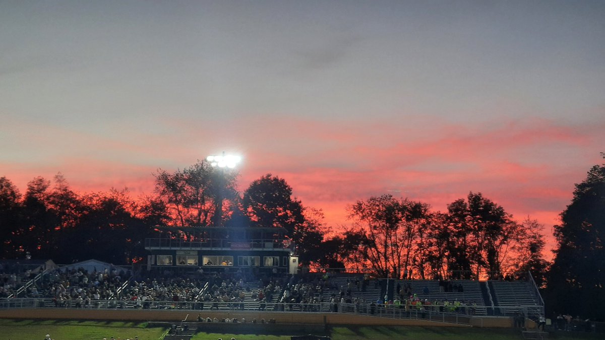Sunset in Greenbrier County on a Fabulous Football Friday night. It was a nice day around the region, with temperatures in the 70s. The showers stayed away today, but they'll return this weekend. #wvwx