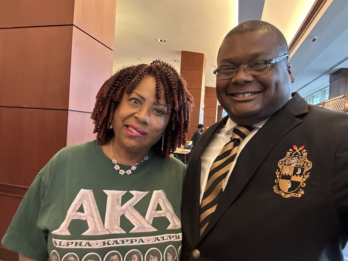 DrRetweets's tweet image. #ASALH2025 #AKA 💗💚 #FirstFam 🖤💛💗💚 and #Divine9
🖤💛
💗💚
❤️🤍
💜💛
💙🤍
💛💙
🤎💛 
#BlackExcellence 🖤💪🏽
#BlackHistory🇺🇸 #DrCarterGWoodson💜💛