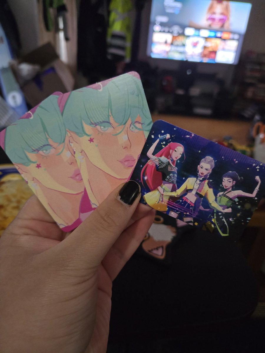 🌠🚀Captain Michelle🚀🌌 (@michelleshaugh2) on Twitter photo My pulls from 3 of the cds for kpop demon hunters! #KPOPDEMONHUNTERS #SajaBoys #HUNTRX My pulls from 3 of the cds for kpop demon hunters! #KPOPDEMONHUNTERS #SajaBoys #HUNTRX