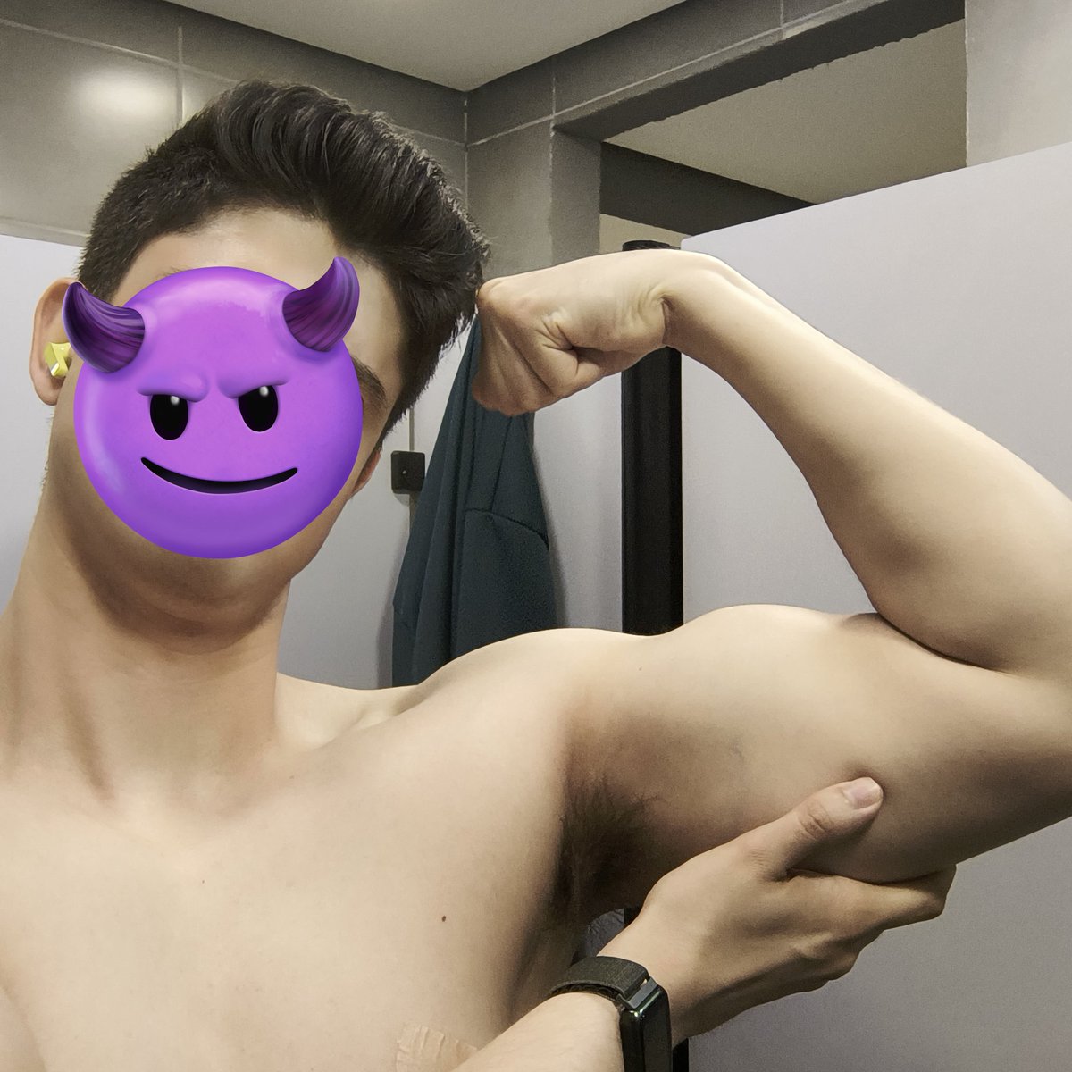 Sextou 😈
TGIF 😈
#armpits #biceps #muscleworship #suvaco