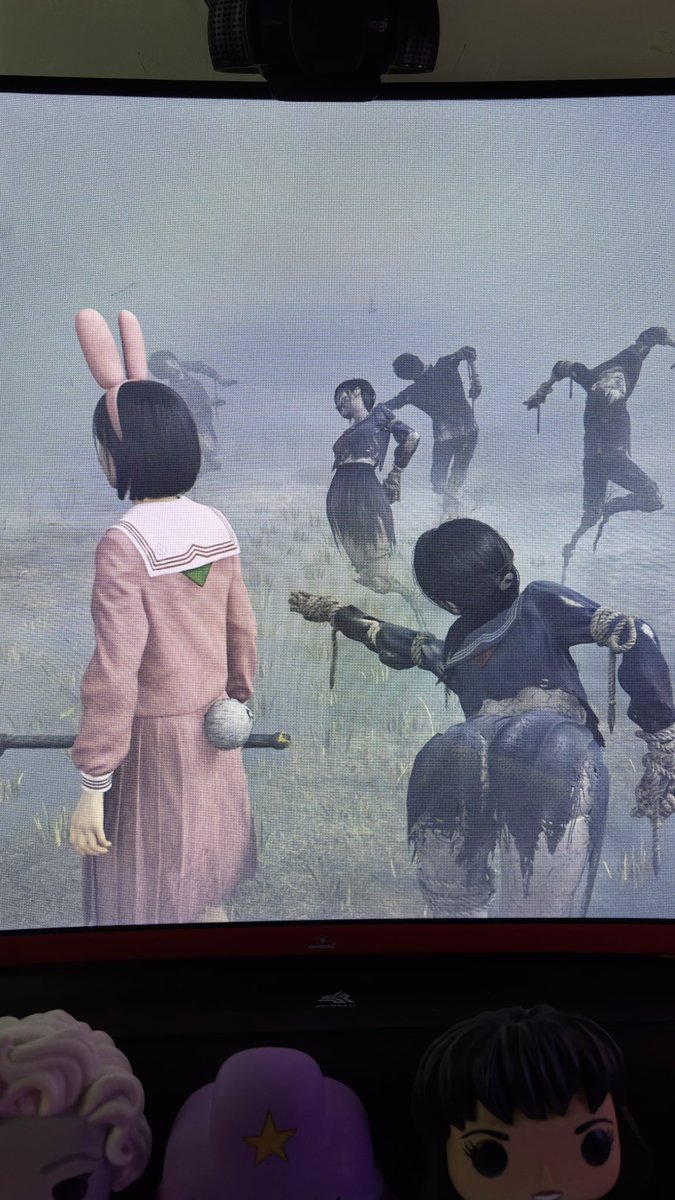 tifylady's tweet photo. Gente esse silent hill f  👁️👄👁️ 
“E por ali o caminho gatinham” https://t.co/WJyIZ1mtie