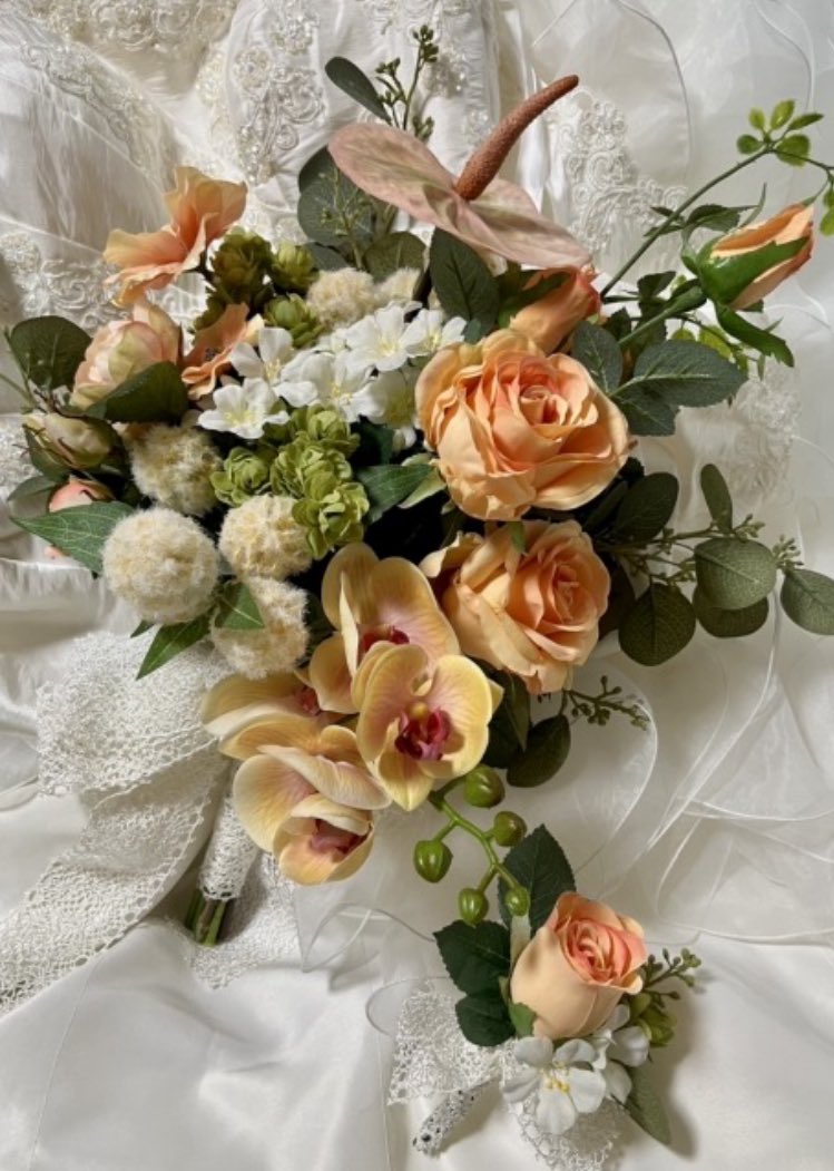 ＊
2025年9月27日（土）

皆さま·͜·ᰔᩚ🌹
おはようございます🍹𓈒𓂂𓏸

大阪は  晴れ時々曇り  21℃〜30℃
秋らしいお出かけ日和
(ｳｪｻﾞｰﾆｭｰｽより)

昨日の🍺も美味しかったです🤗♬.*ﾟ
今年の🍺は値上げされてて高級品でした😅

今日も良い一日を🐱•*¨*•.¸¸♬︎

#Love #Peace #Smile