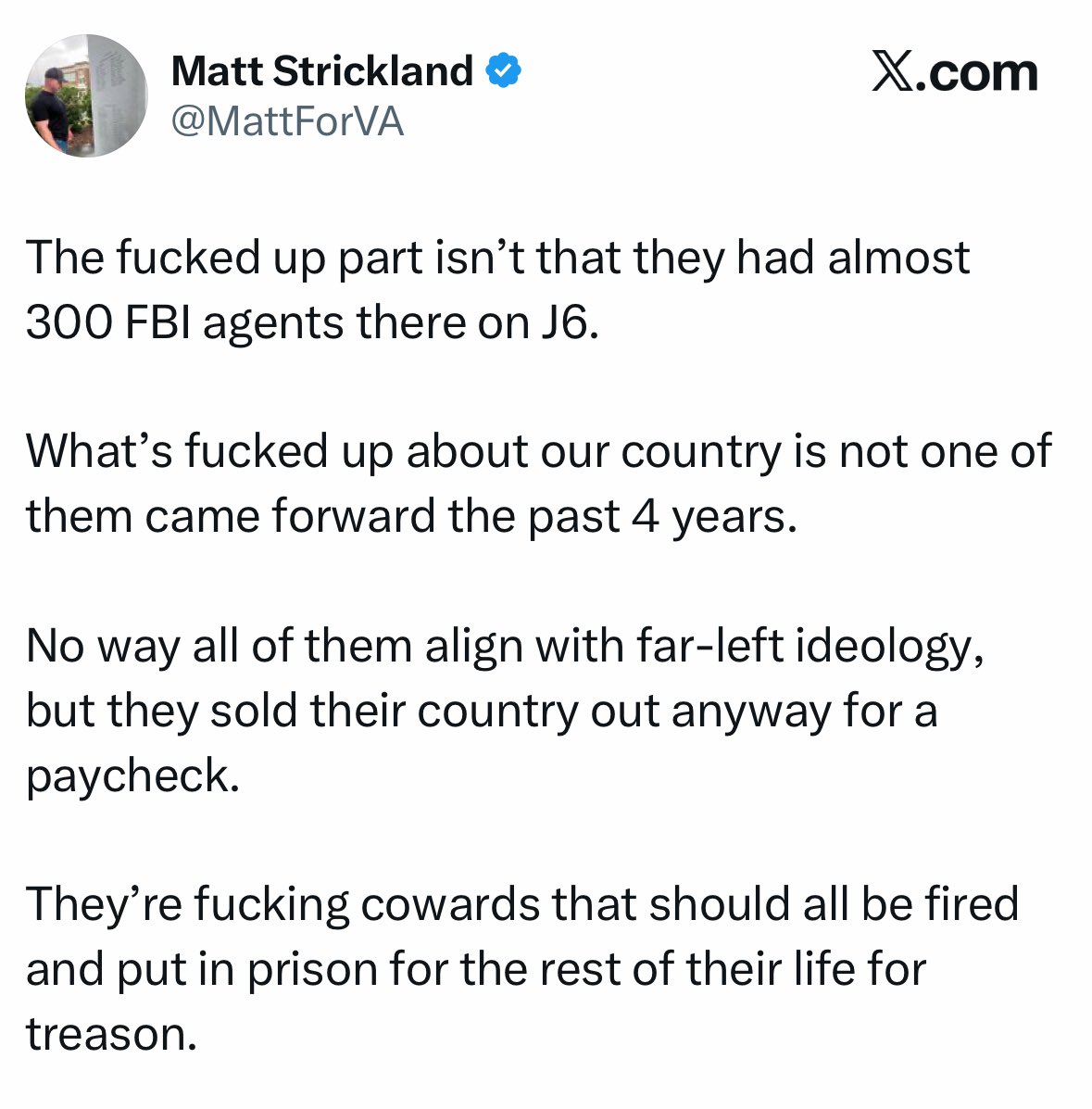 This, like all the similar MAGA tweets today, is totally wrong. The FBI did not tell Congress it had 275 agents in the crowd before the riot. It said it dispatched 275 agents to deal with the riot after it erupted.