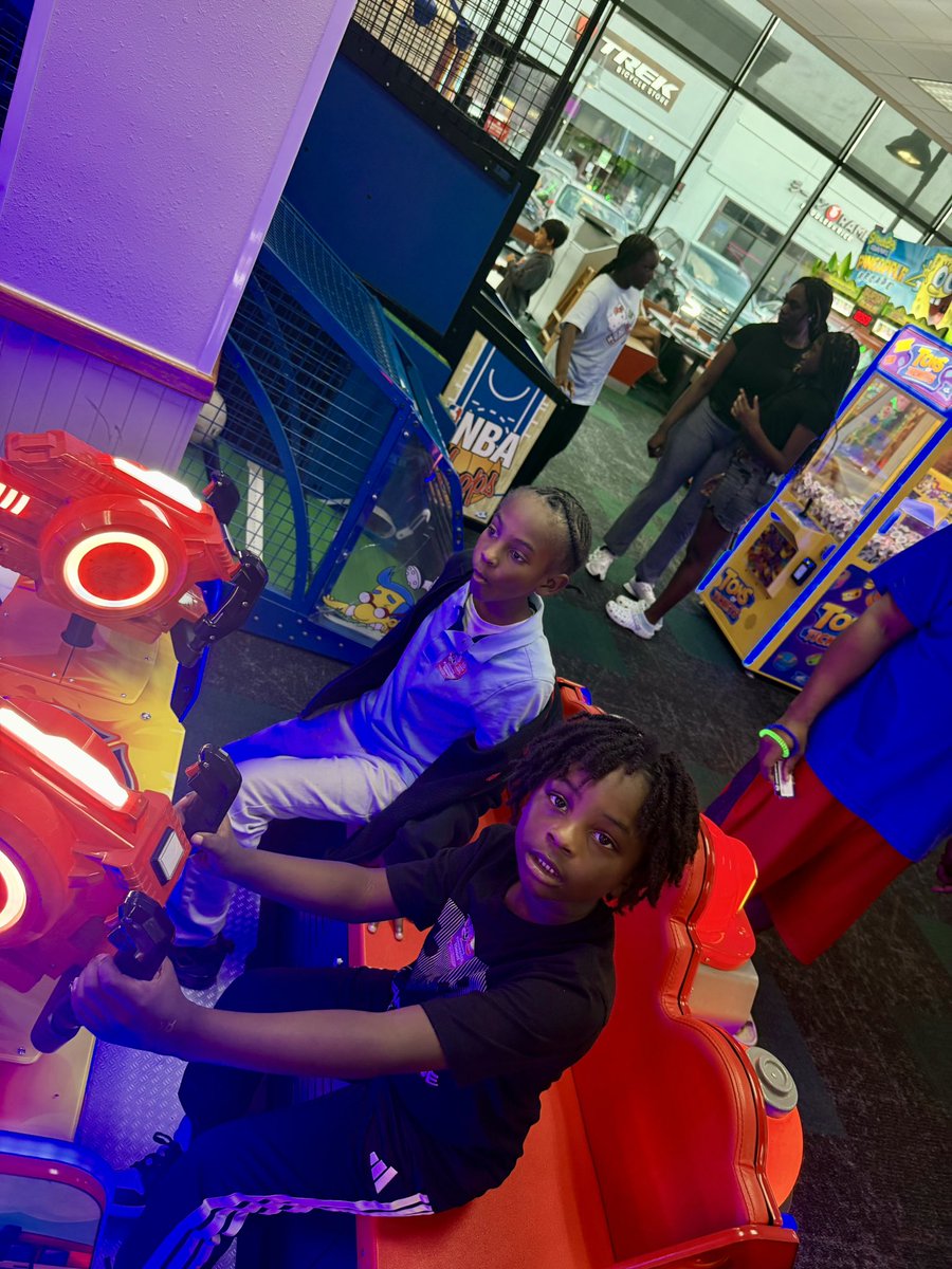 You still have time to join the fun!!! #SouthviewTakesChuckECheese