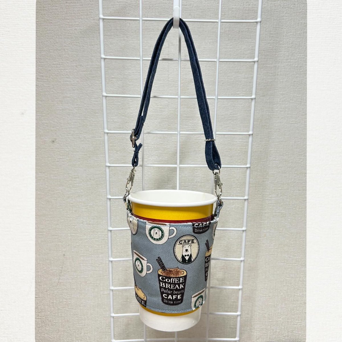 のせてたと思ってたーヾ(･ω･`;)ﾉ
今日、明日市民会館でお待ちしておりまーす(*｣´□`)｣
みと母のカップホルダーとエコバッグも持って行くよー！！
ぜひ②にー( 'ω')ノ♪