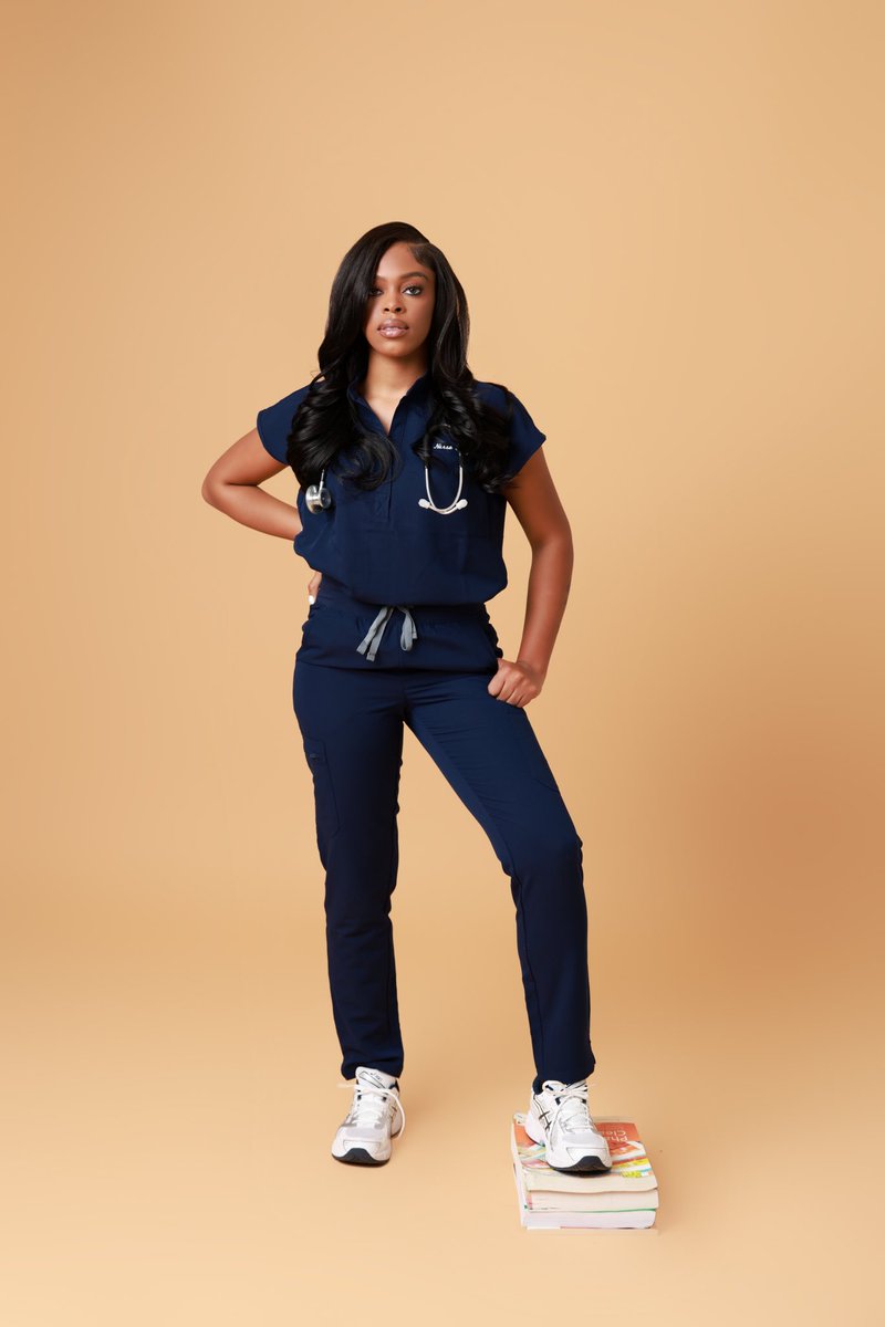 _1YME's tweet photo. Hello my name is shay &amp; I’ll be your nurse today 🥰 https://t.co/lE1HMcnGI3