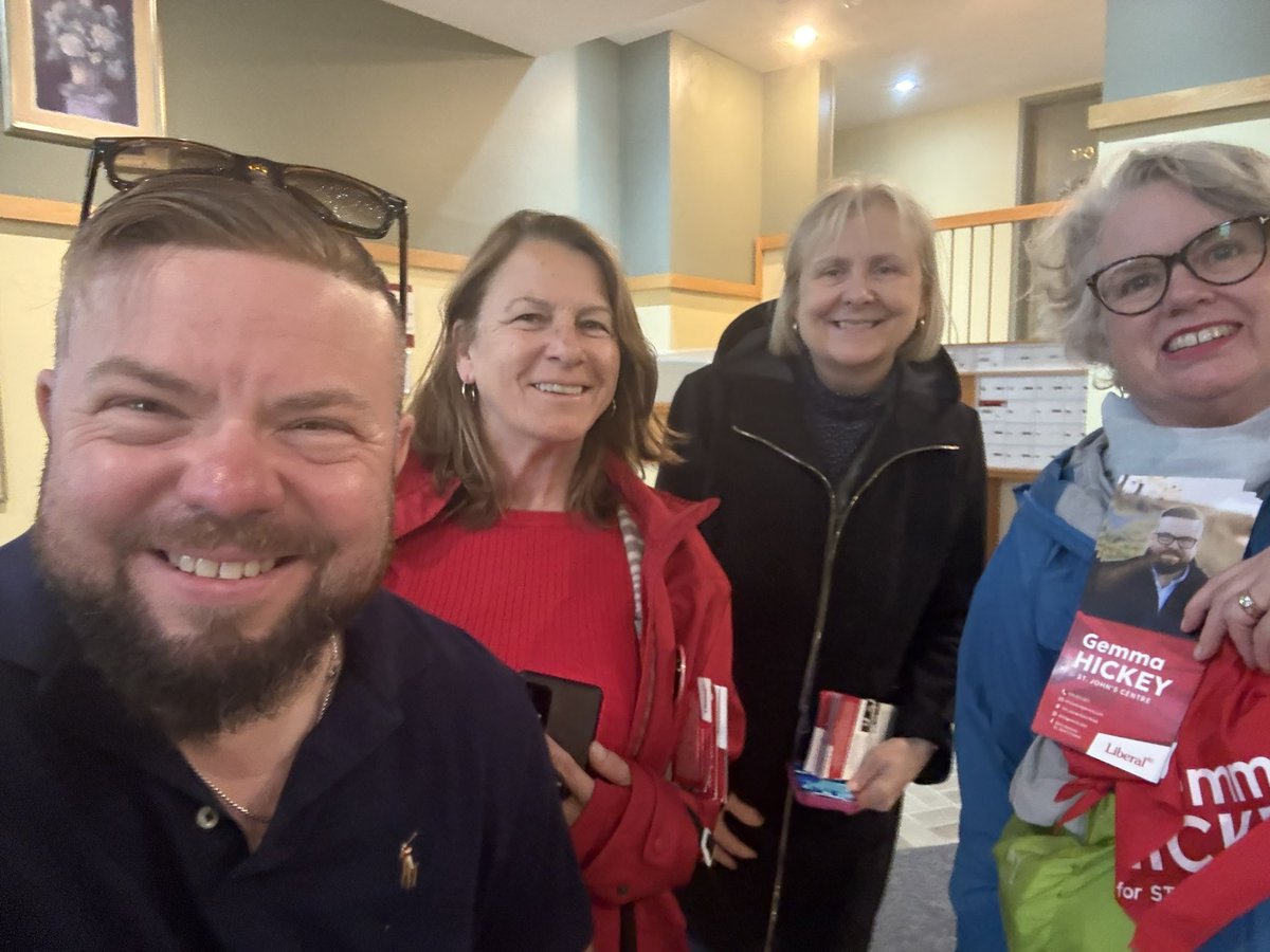 Another great day out knocking doors! Huge thanks to everyone who pitched in, whether you were in the HQ or braving the wind and rain outside with me. Let’s keep it going!!!

#ElectGemma #StJohnsCentre ❤️