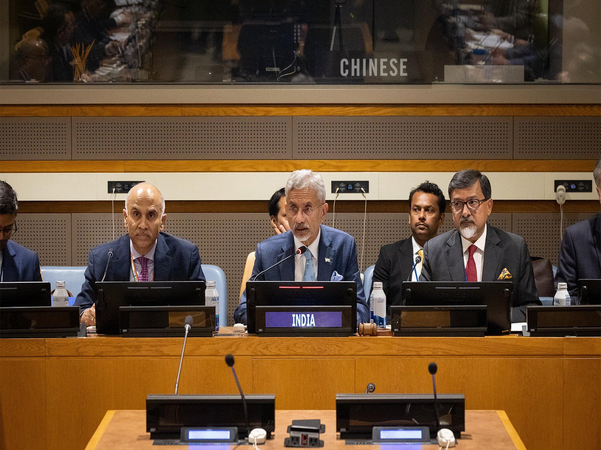 ani_digital's tweet image. New York: Jaishankar hosts BRICS Foreign Ministers' meeting, stresses multilateralism, UN reforms

Read @ANI Story | aninews.in/news/world/us/…
#BRICS #Jaishankar #UNreforms