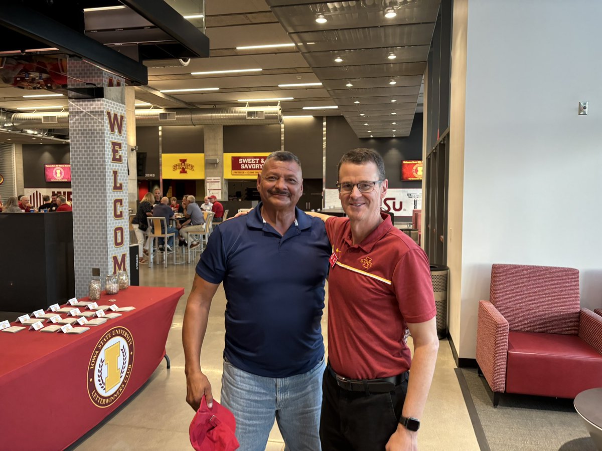 It was great to catch up with Alex Espinoza tonight. Cyclone Legend!