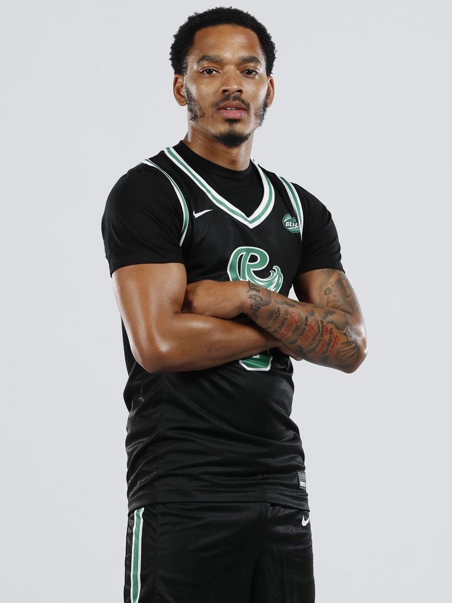 It’s go time for one of my Heat Fam alumni babies #0 Mikey West go and be great good luck to your team!! #myboysarebetterthanyours 🏀🔥❤️🖤