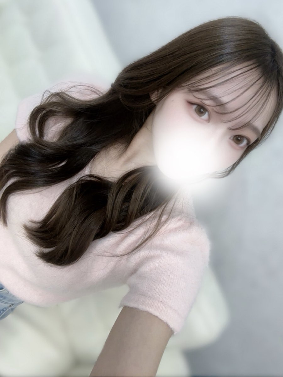 おはよっ♡
今日は15:00〜21:00でお店にいるよ〜💭

週末のごほうび、りんがあげる🫣💓
会えたら嬉しいな🫶🏻
