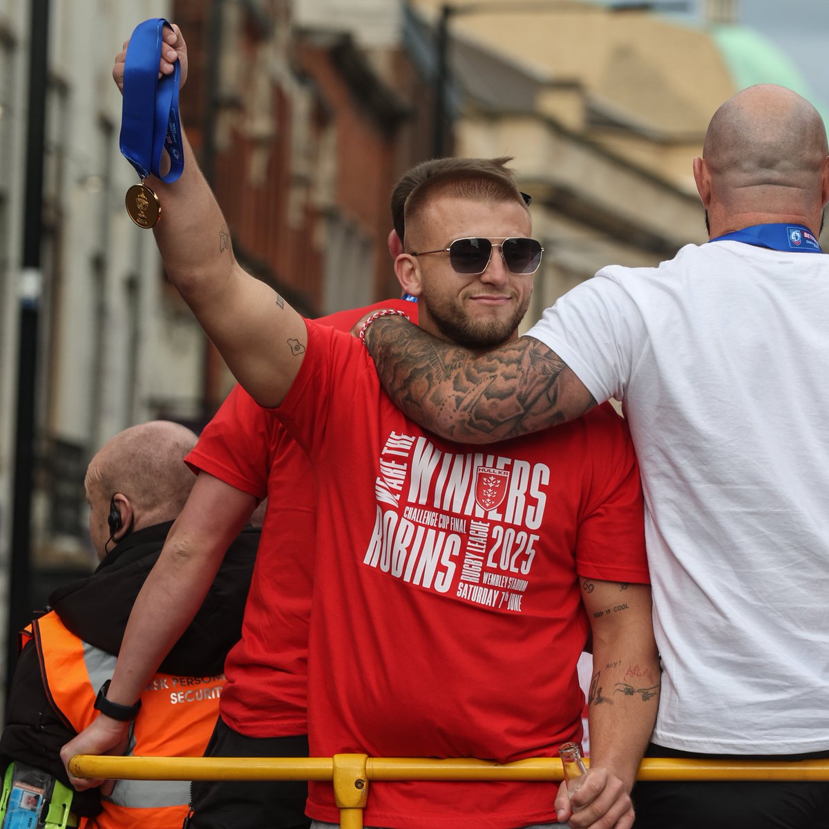 hullkrofficial's tweet image. FIVE MORE YEARS of Mikey Lewis 🔒5️⃣

#UpTheRobins🔴⚪️