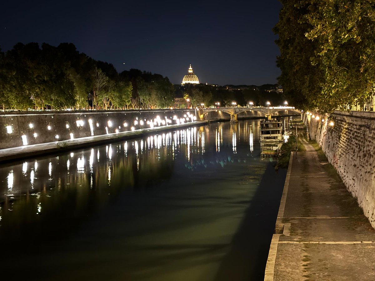 Mica me la potevo far sfuggire by night.
Lungotevere
Roma by night