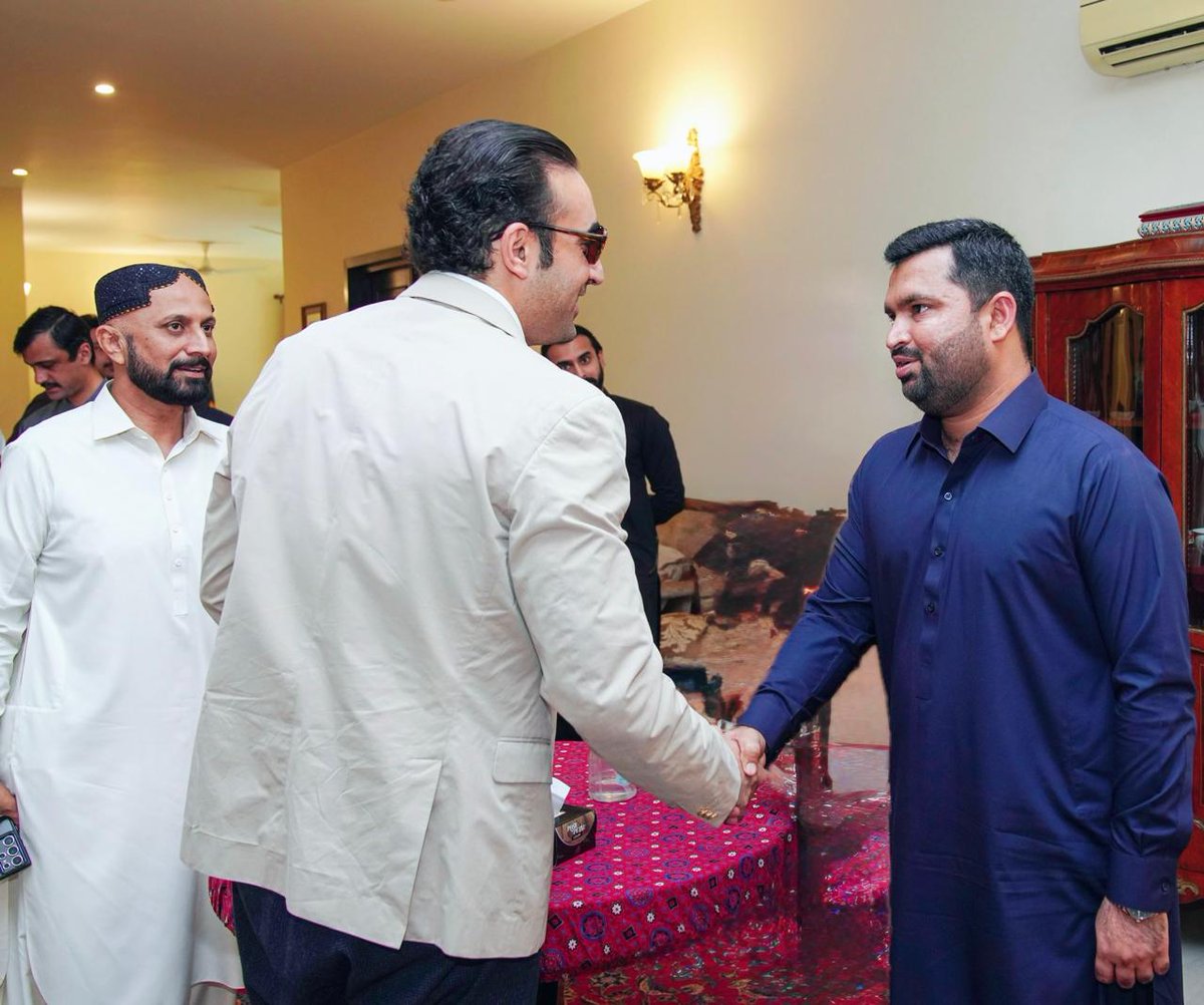 BilalHussainCh3's tweet image. The Spirit of a Jiyala Worker 

In the toughest times, when many step back, @AyazBuriroPPP a proud worker of Chairman PPP @BBhuttoZardari always stands firm with the Party.
A Jiyala is not just a worker he is the backbone of the Pakistan People’s Party.
#PYO #PPP