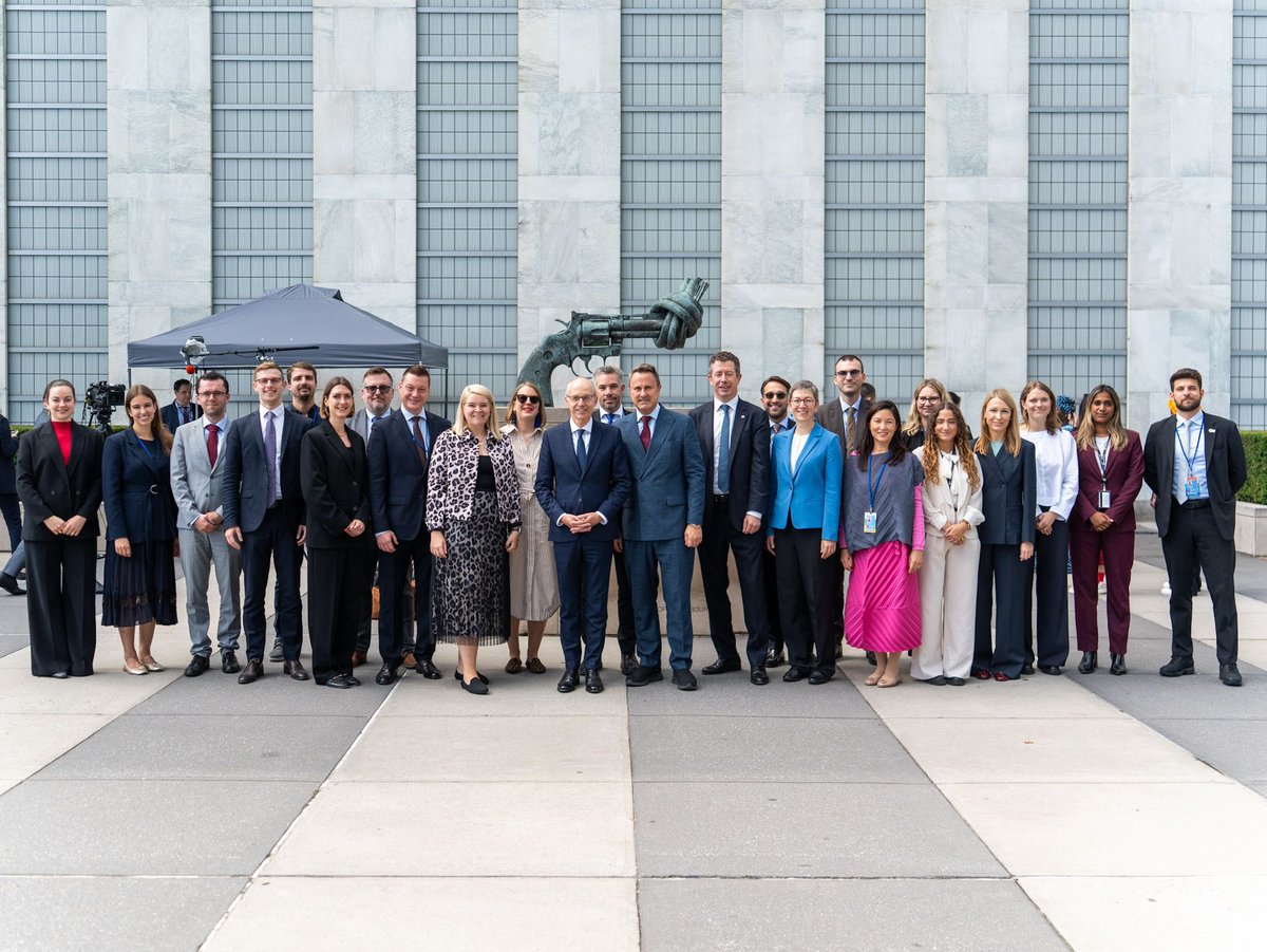 Proud  of <a href="/LuxembourgUN/">Luxembourg at the UN🇱🇺🇺🇳</a> Team work at #UNGA80🇺🇳

What a week!
Thanks for all you did. XB