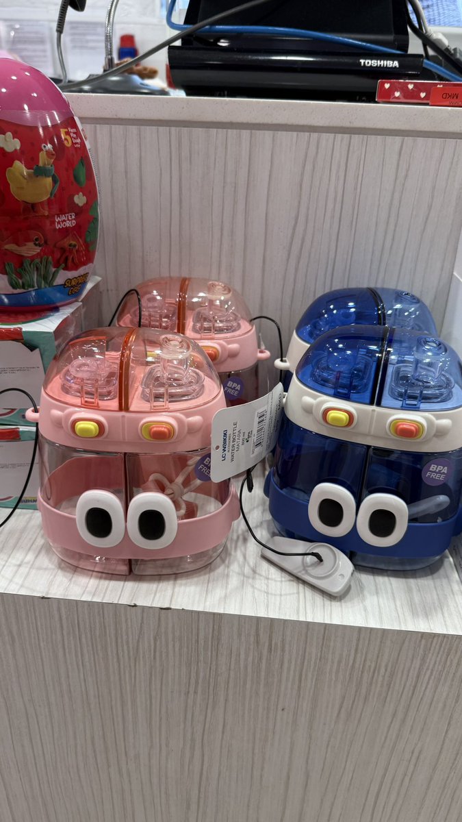 LC Waikiki нуди шишенца/термоси за оние со заеднички профил на FB  🤣