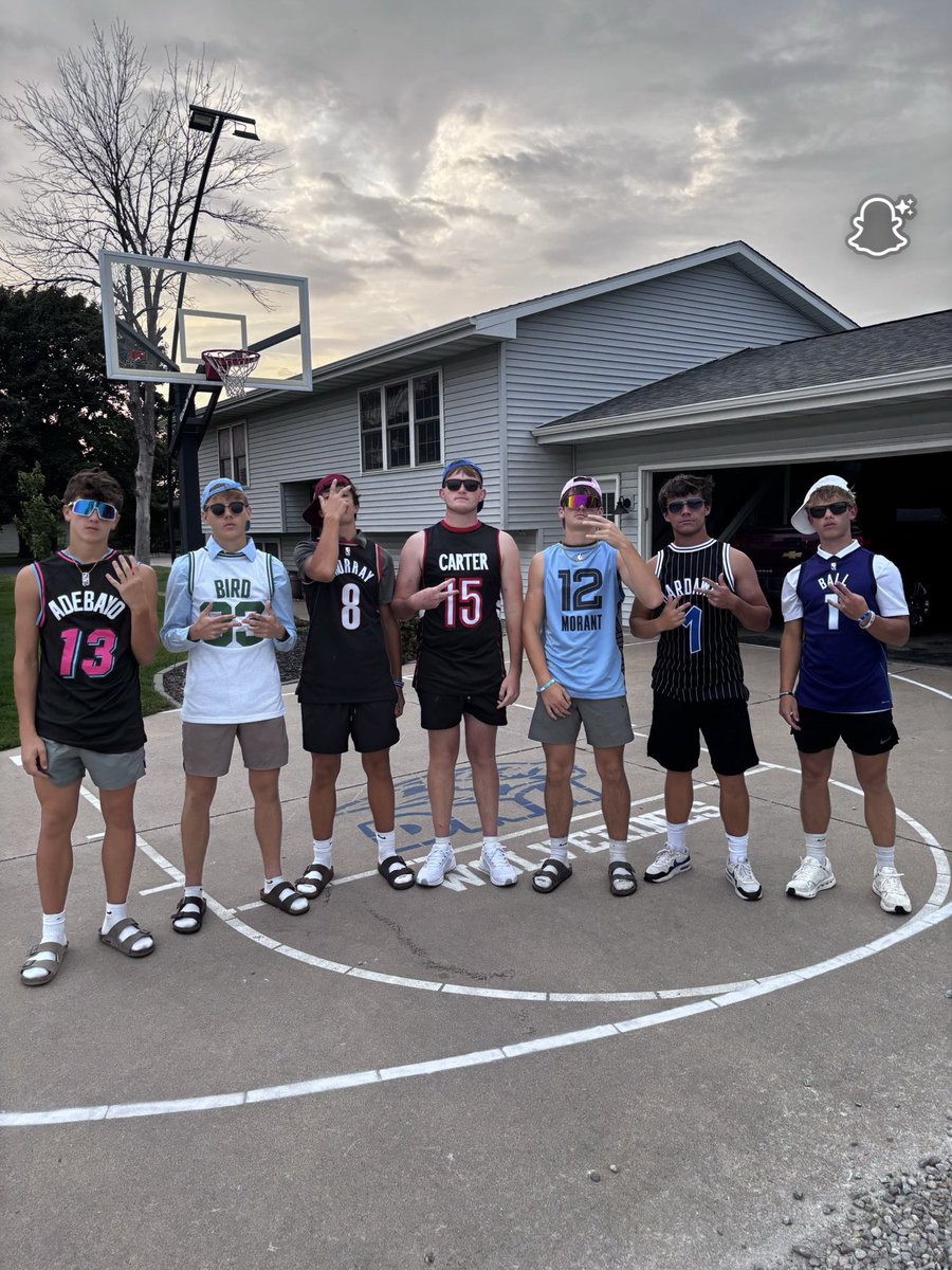 dnhbarstool tweet media