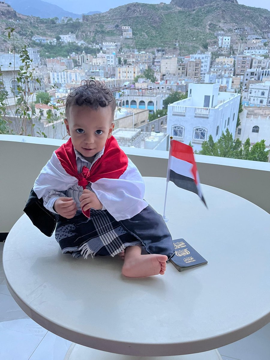 أدونيس عامر عبدالكريم يحتفل بعيد ال63 لثورة 26سبتمبر

#سبتمبر_مجيد