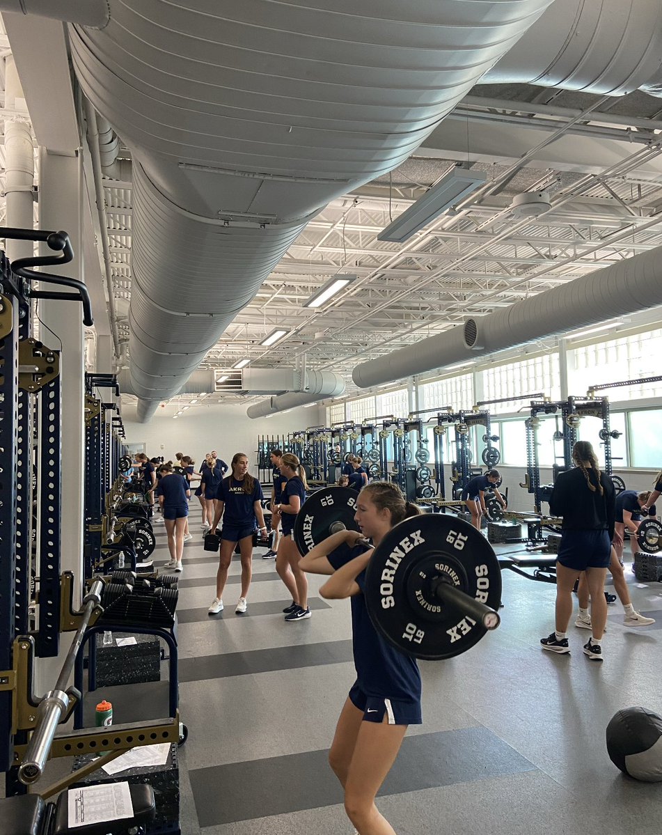 ZipsWSOC's tweet image. Get back to campus at 6am ✅
Go to Class ✅
Get a team workout in ✅
We go again Sunday at Home against Miami (OH)
#MACtion #maketheclimb #labwork