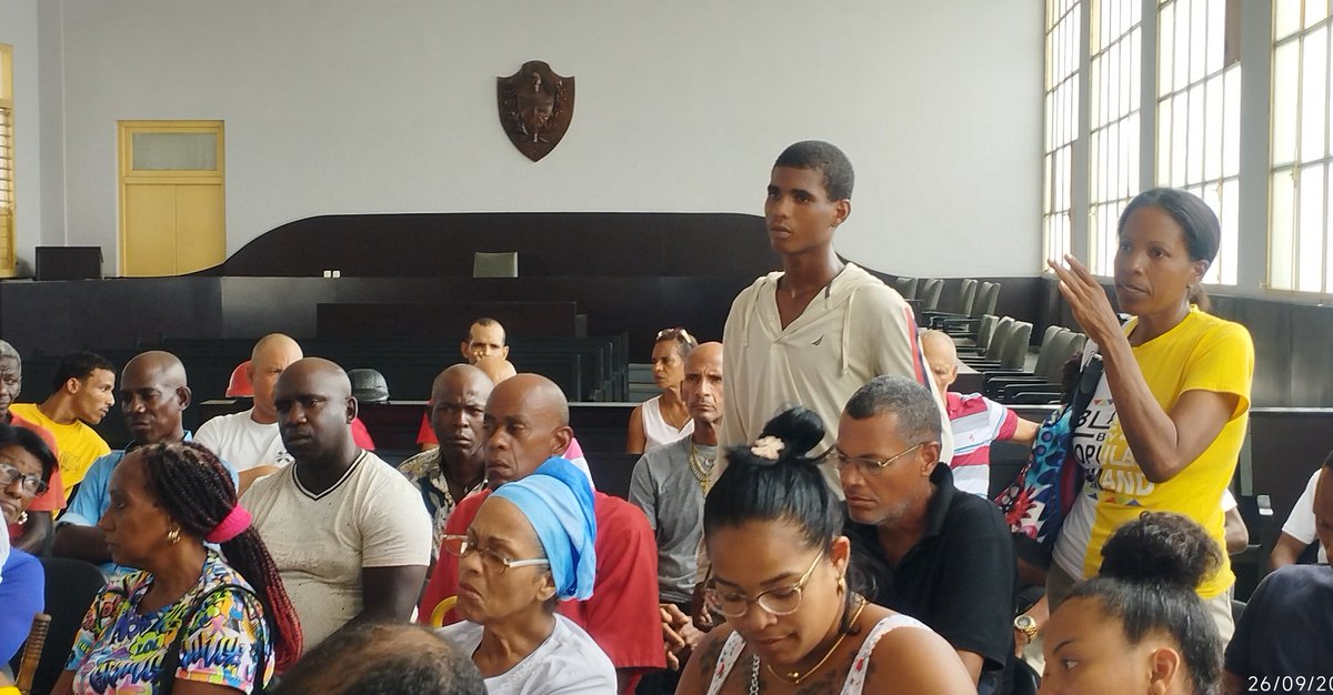 ⚖️ Un cierre de lujo el del <a href="/TppSantiagocuba/">Tribunal Provincial Popular Santiago de Cuba</a> y su Ejercicio de Prevención‼️
Intercambiamos con 65 personas que extinguen sanción en libertad: los escuchamos, apercibimos sus derechos y obligaciones.
Esto es prevención, esto es reinserción social ‼️
Así ganamos la pelea ⚖️