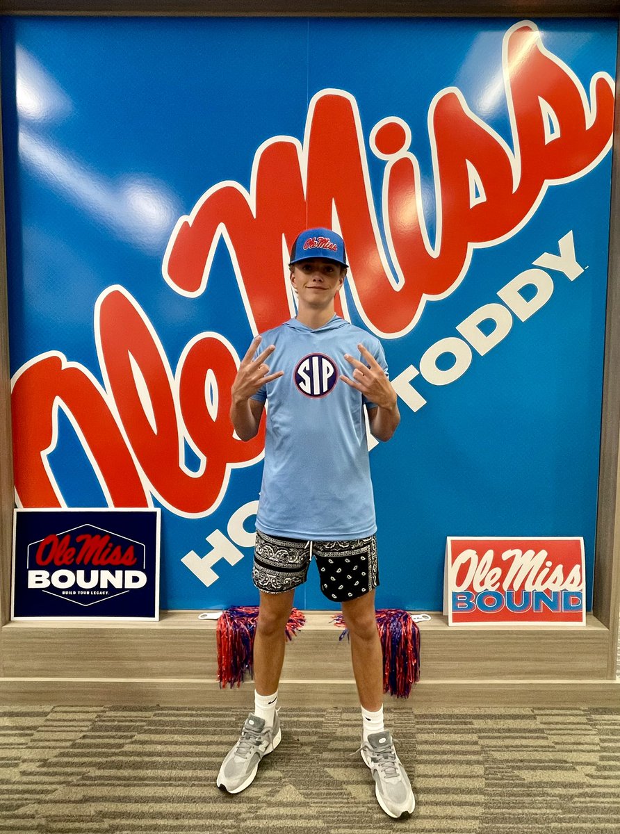 Ryan Rizzuti QB (@rrizzuti10) on Twitter photo Lets Go Rebs! Lets Go Rebs!