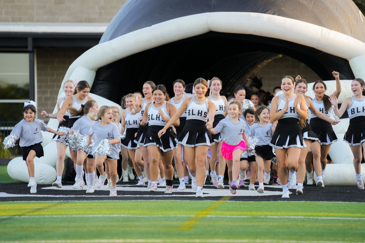 BishopLynch's tweet image. Nothing better than having all our #FutureFriars together with the #FriarFamily! 💪 What an awesome time cheering side by side and celebrating a big victory for our #Friars! 🖤🤍 #GoFriars