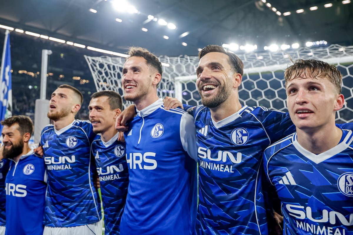 Ein schönes Wochenende noch, Schalker! 😊