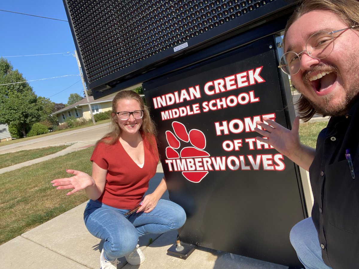 Safe_PassageDV's tweet image. Staff were excited to be back at Indian Creek Middle school teaching students about Erin's Law this week! 🤩✏️🏫 #gotimberwolves