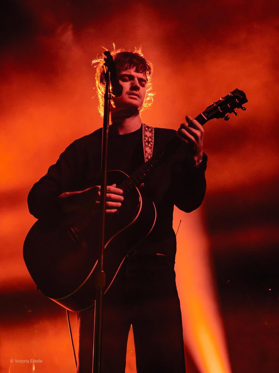 infojoebr's tweet image. Completamente apaixonada!! Mais fotos de Djo se apresentando no show de Rochester, em Nova York (24/09)!!

via victoriasbeautifulmind no Instagram (@ethervic no Twitter/X)