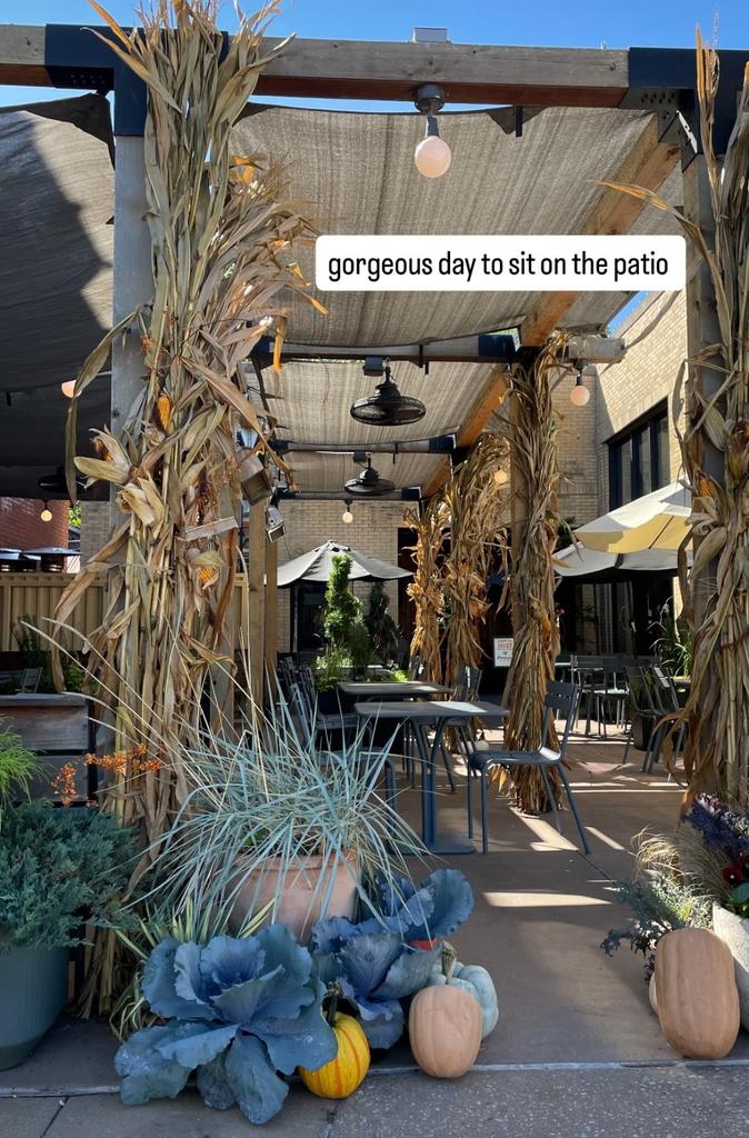 Great night for the patio! 🍻