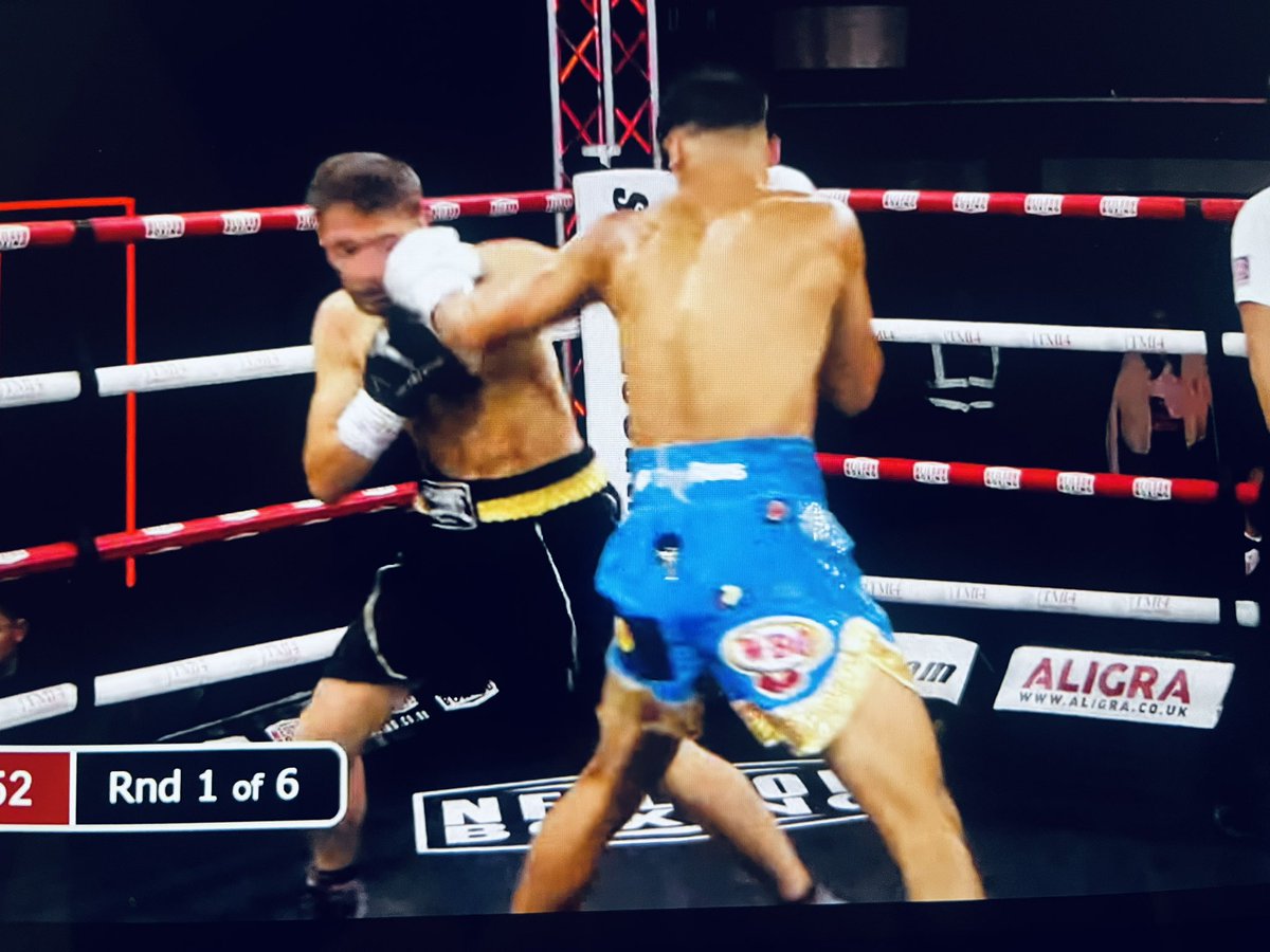 …beautiful jab from <a href="/jordz_flynn/">Jordan Flynn Dhanjal ☬</a> 🥊

Straight out the Buddy Mcgirt locker…

💥 💥 💥